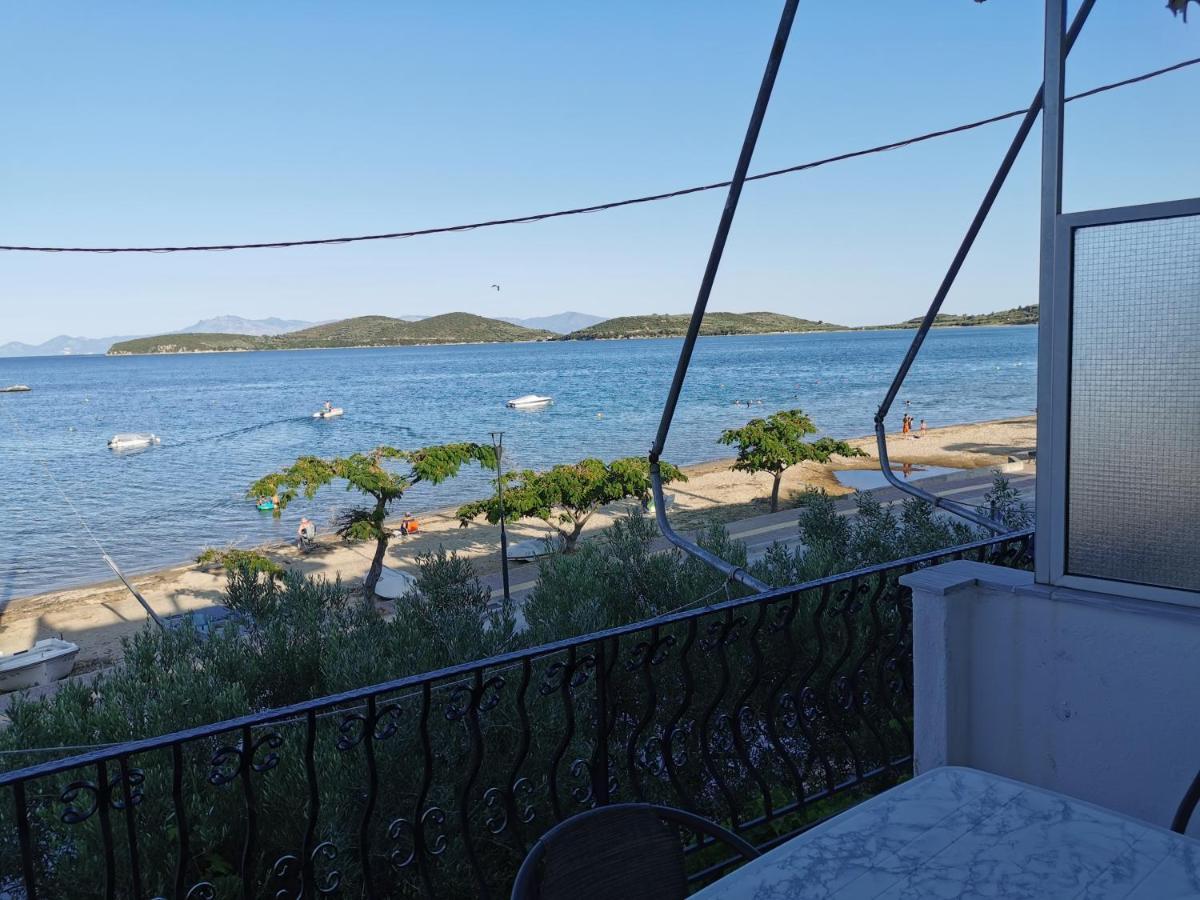Villa Tasos Néa Péramos 외부 사진