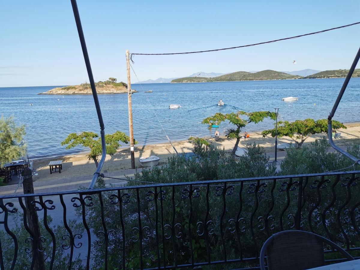 Villa Tasos Néa Péramos 외부 사진