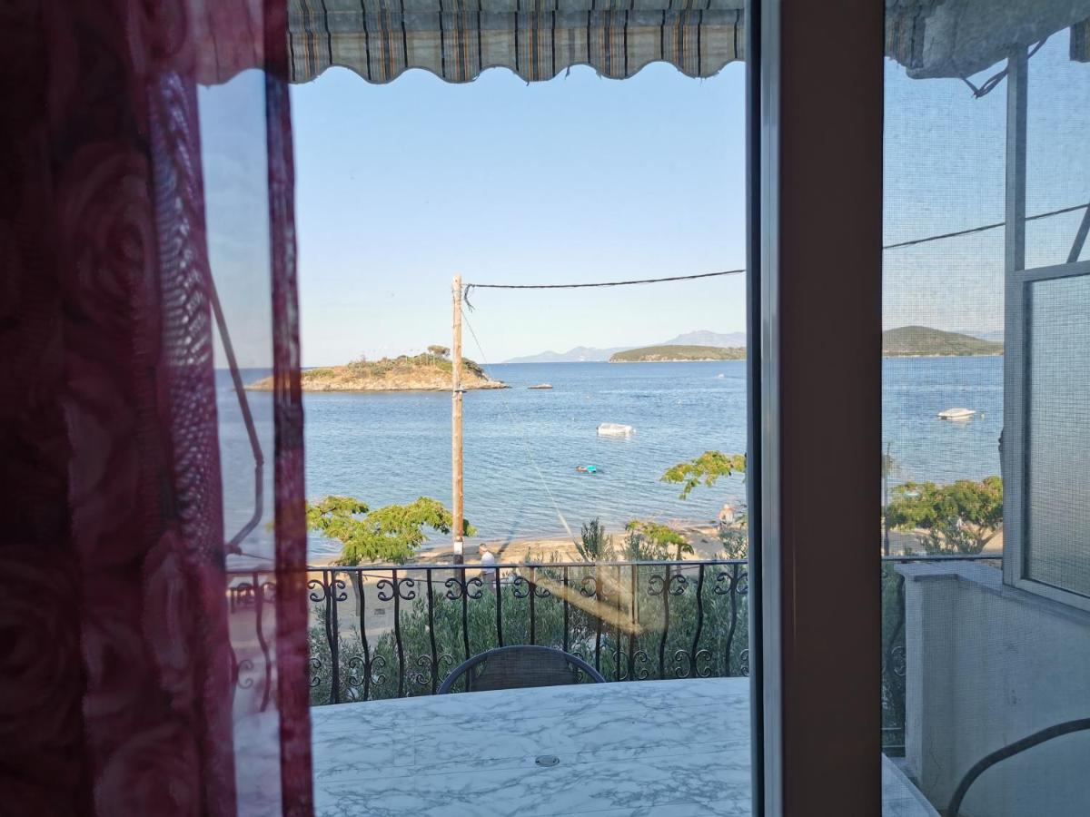 Villa Tasos Néa Péramos 외부 사진