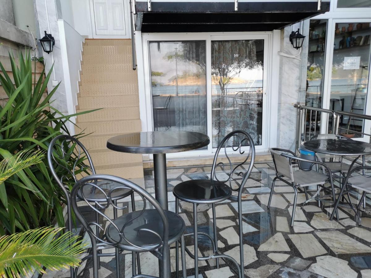 Villa Tasos Néa Péramos 외부 사진