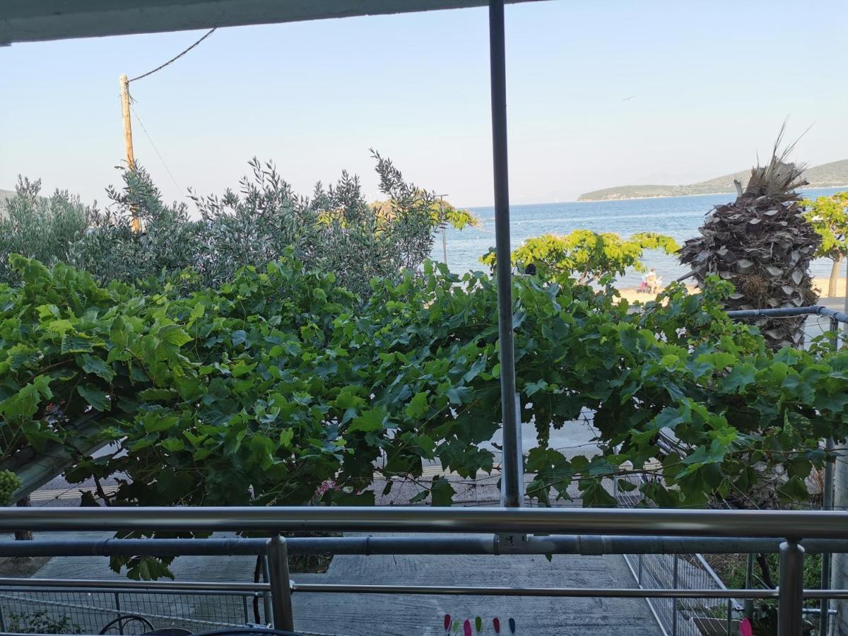 Villa Tasos Néa Péramos 외부 사진