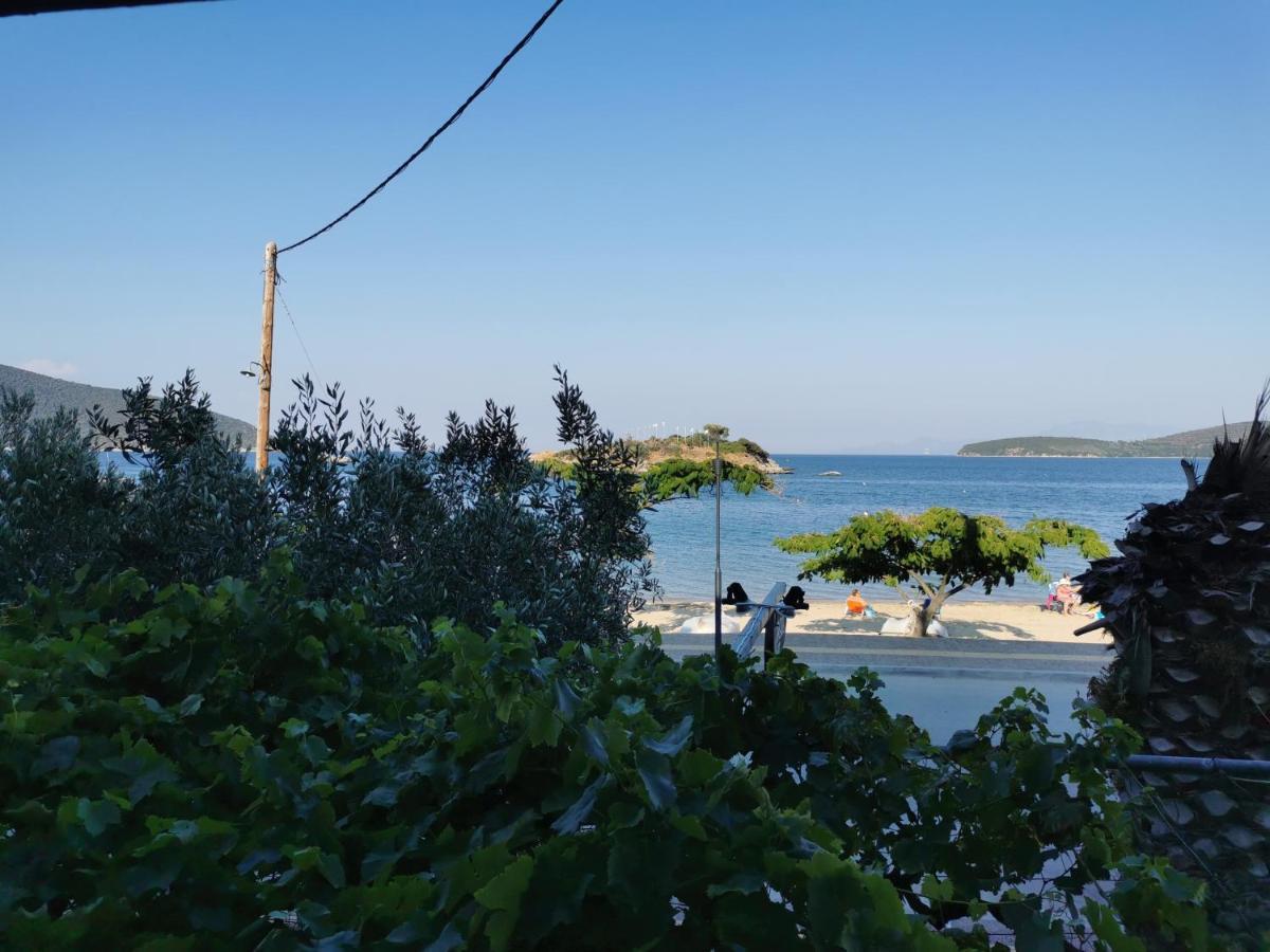 Villa Tasos Néa Péramos 외부 사진